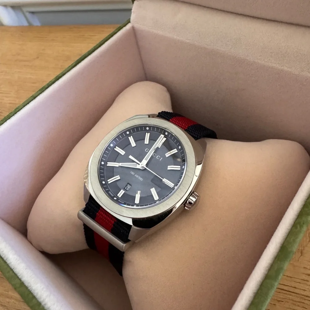 Gucci Men's Watch with Black Dial and Red-Striped Strap - Picture 3 of 5